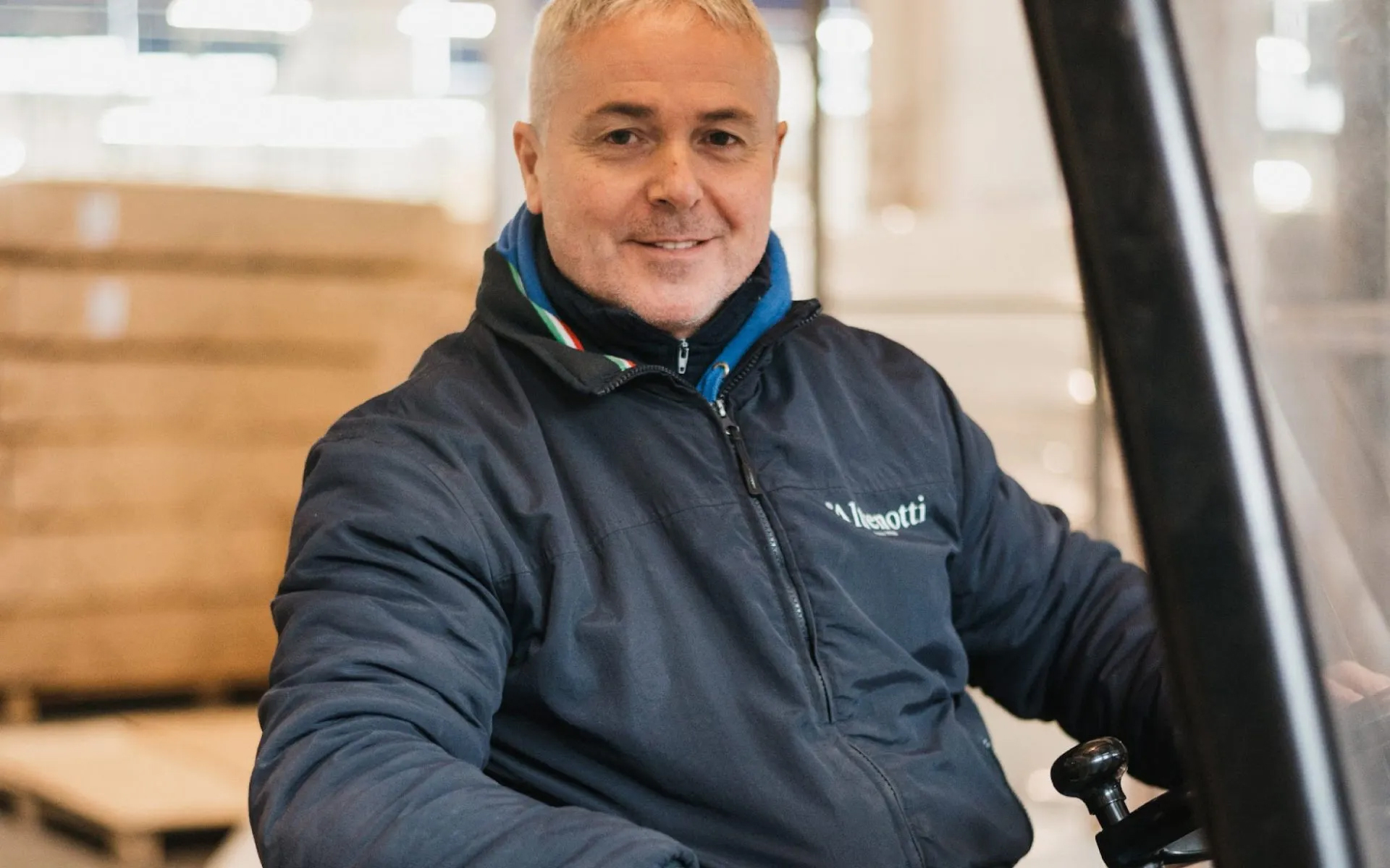 이미지 behind-the-hands-9-1920x1200